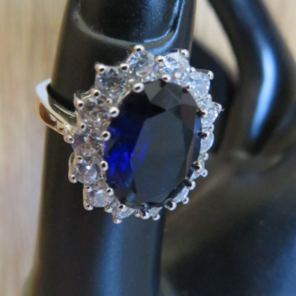 Vintage Princess DIANA Style Ring & Earrings Set Faux Stones (K310)